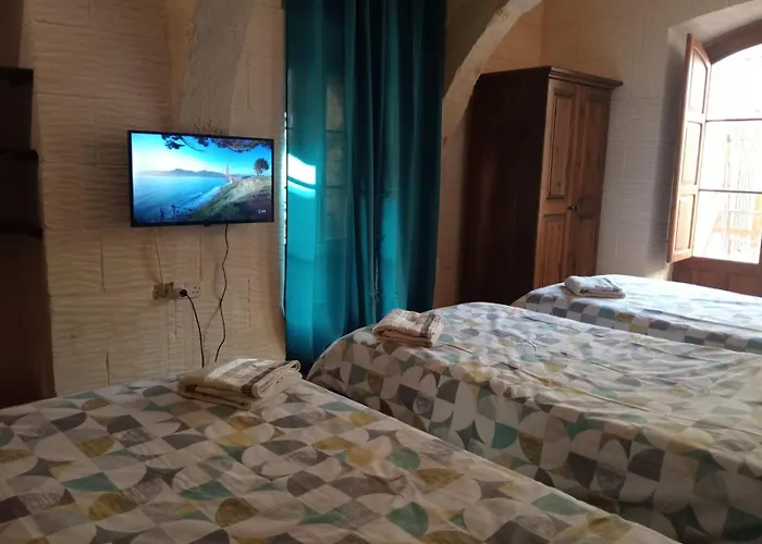 Ta Majsi Farmhouse With Indoor Heated Pool