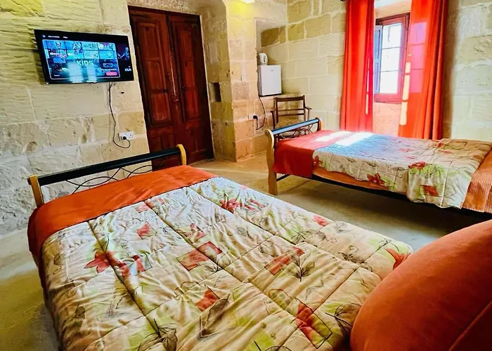 Ta Majsi Farmhouse With Indoor Heated Pool