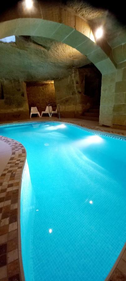 Ta Majsi With Indoor Heated Pool